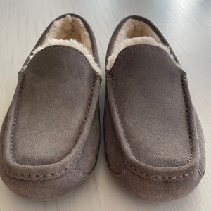 Ugg slippers mens gray size 7